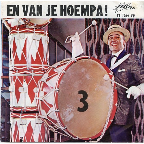 TS 1069 TF - Johnny Hoes – En Van Je Hoempa! 3 (Front)